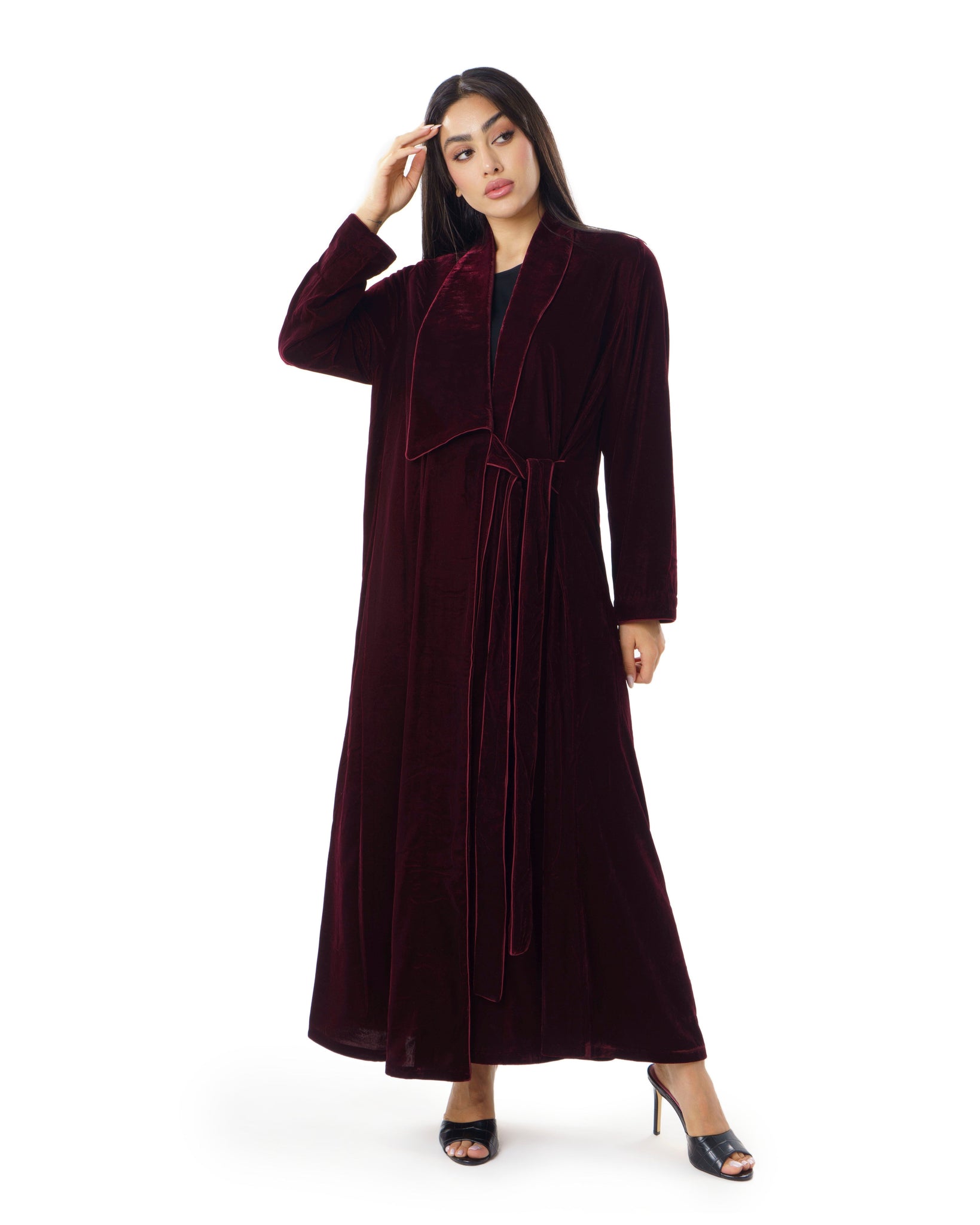 Hanayen Lapel Maroon Velvet Abaya