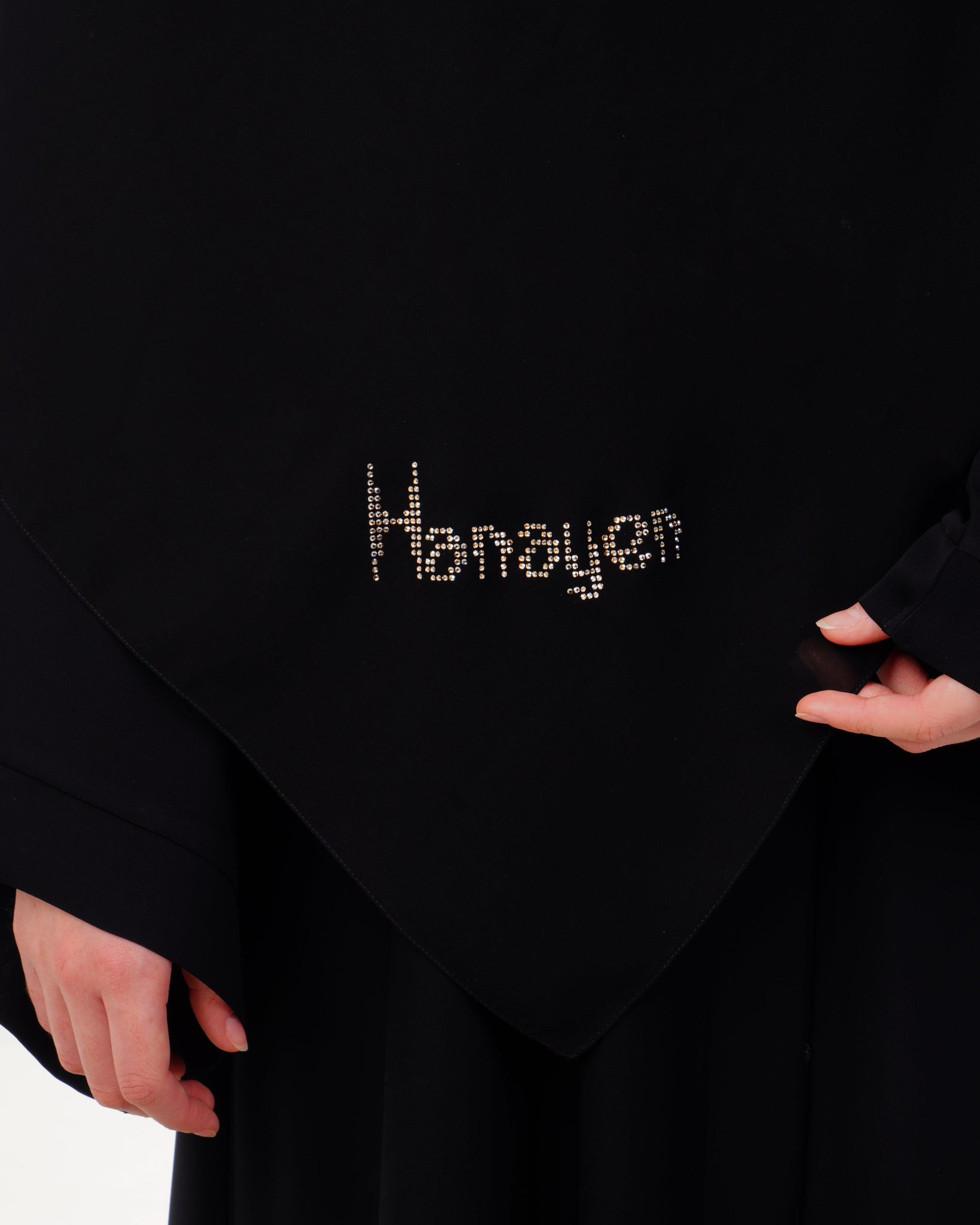Hanayen Exclusive Golden Calligraphy Sheila