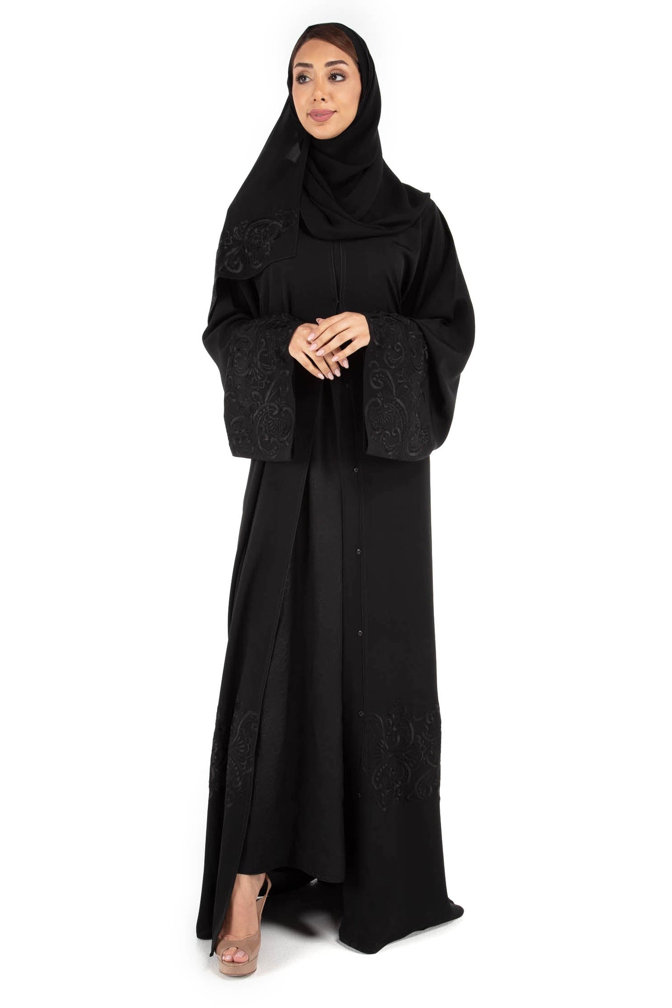 Hanayen Abaya In Black With Embroidery On Computer Machine