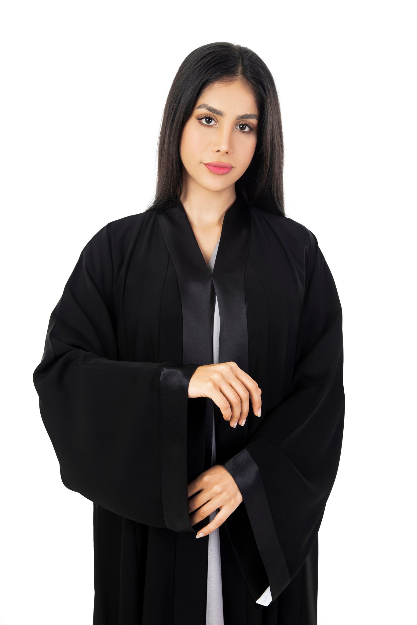 Hanayen Black Satin Lapel Abaya