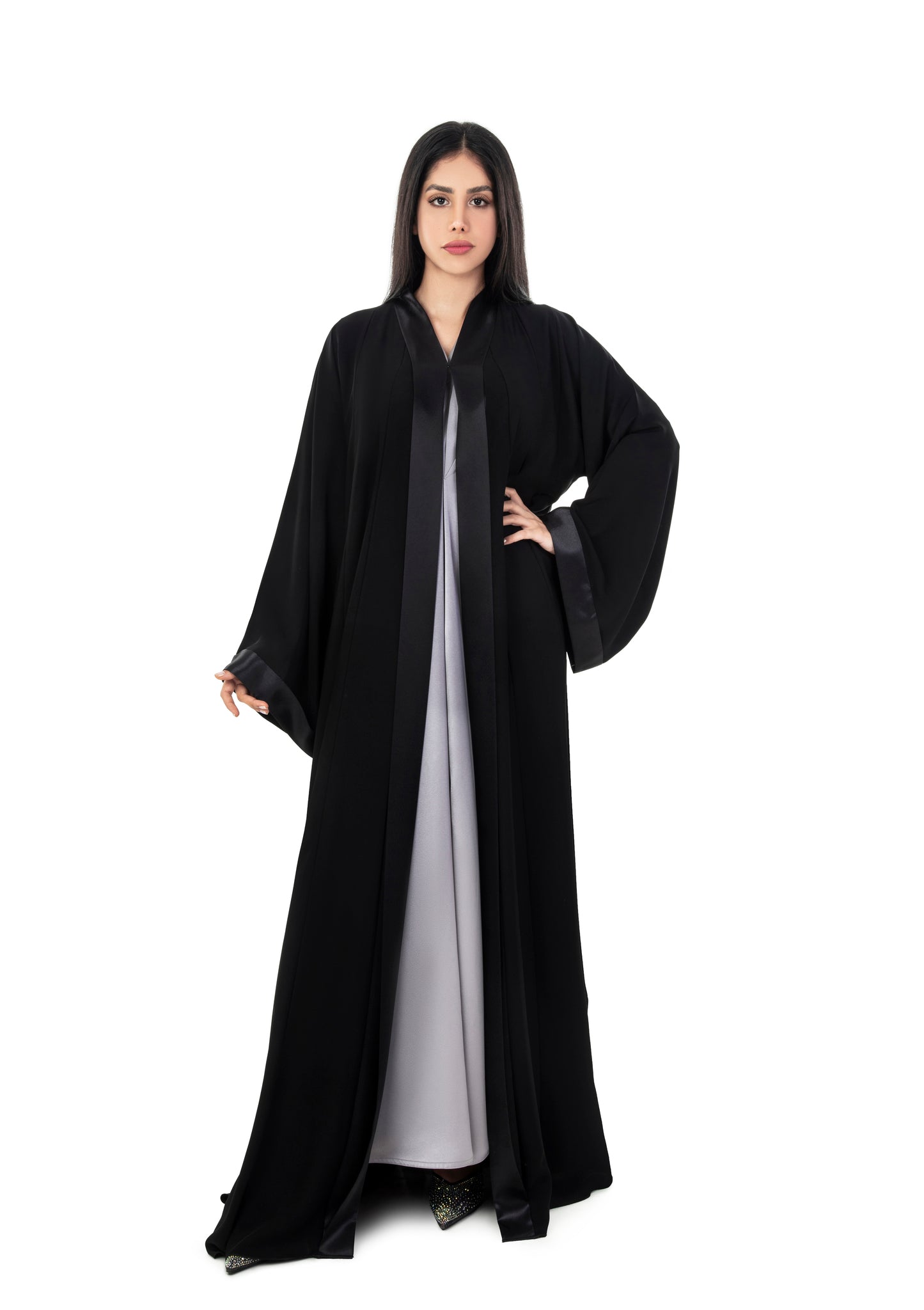 Hanayen Black Satin Lapel Abaya